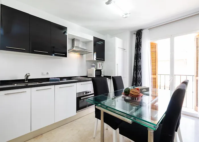 Holidays2malaga Ancha Del Carmen Aacc, Lift, Wifi Μάλαγα